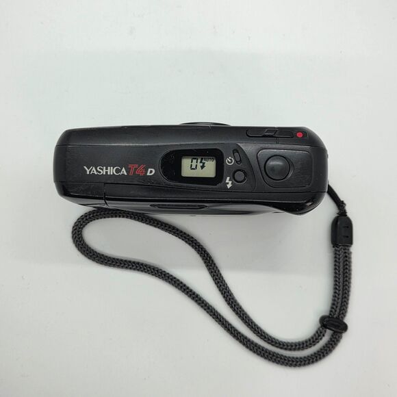 Yashica T4D 35mm Point & Shoot Camera Carl Zeiss Tessar 35mm f3.5 - Picture 7 of 9